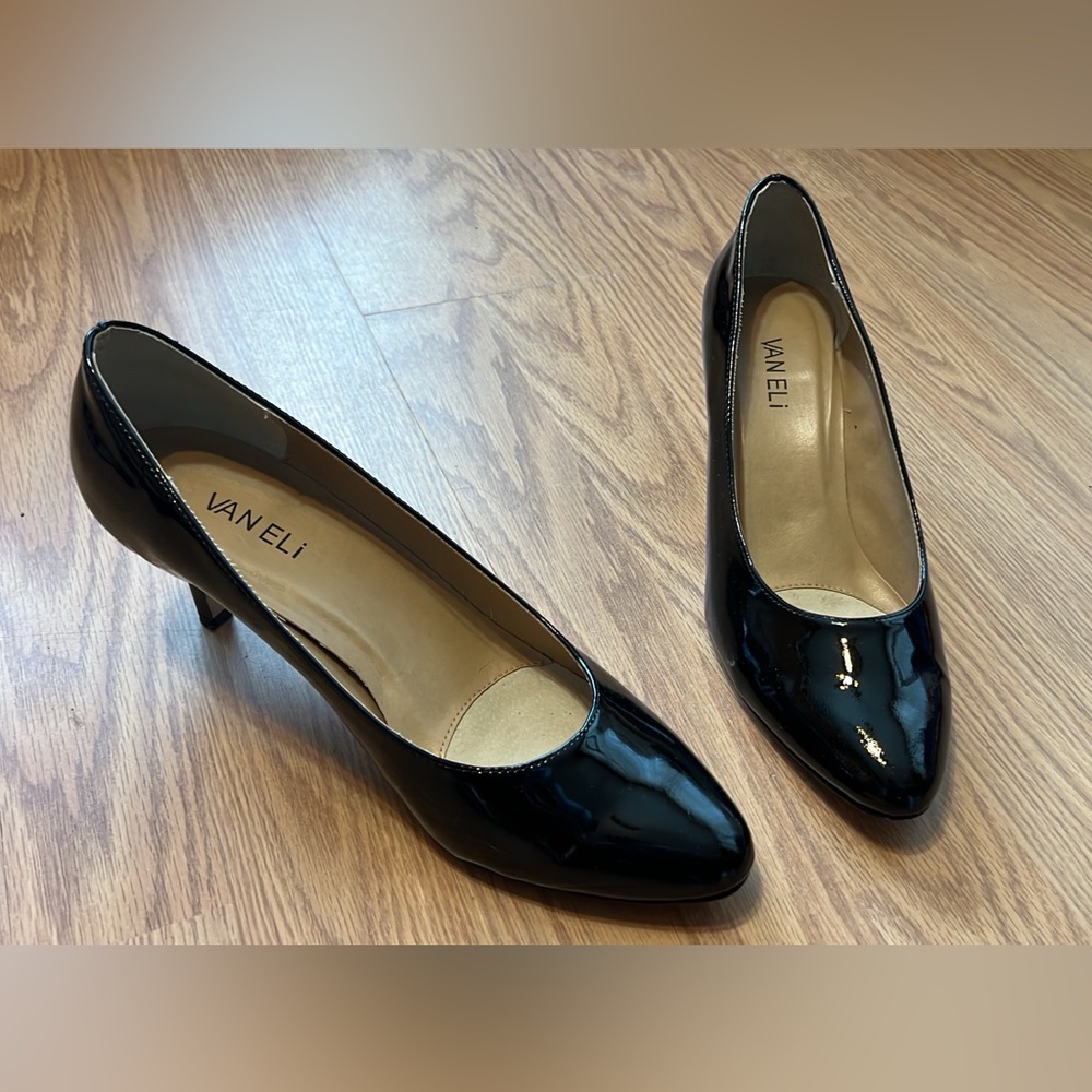Vero Cuoio Black Patent Leather Women's Shoes